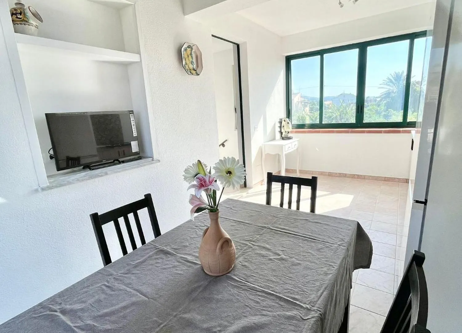 Anna Holidays Lascari Vakantiehuis